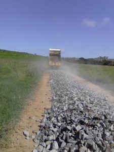 Leia mais sobre o artigo Prefeitura de Andrelândia realiza a manutenção das estradas rurais